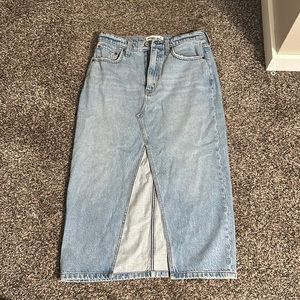 Abercrombie maxi demon skirt NWT